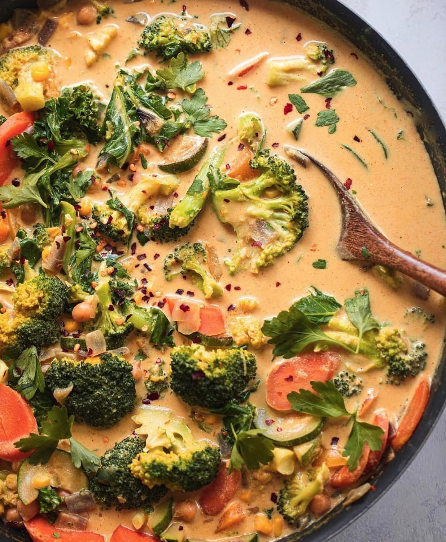 Vegan Broccoli Chickpea Soup