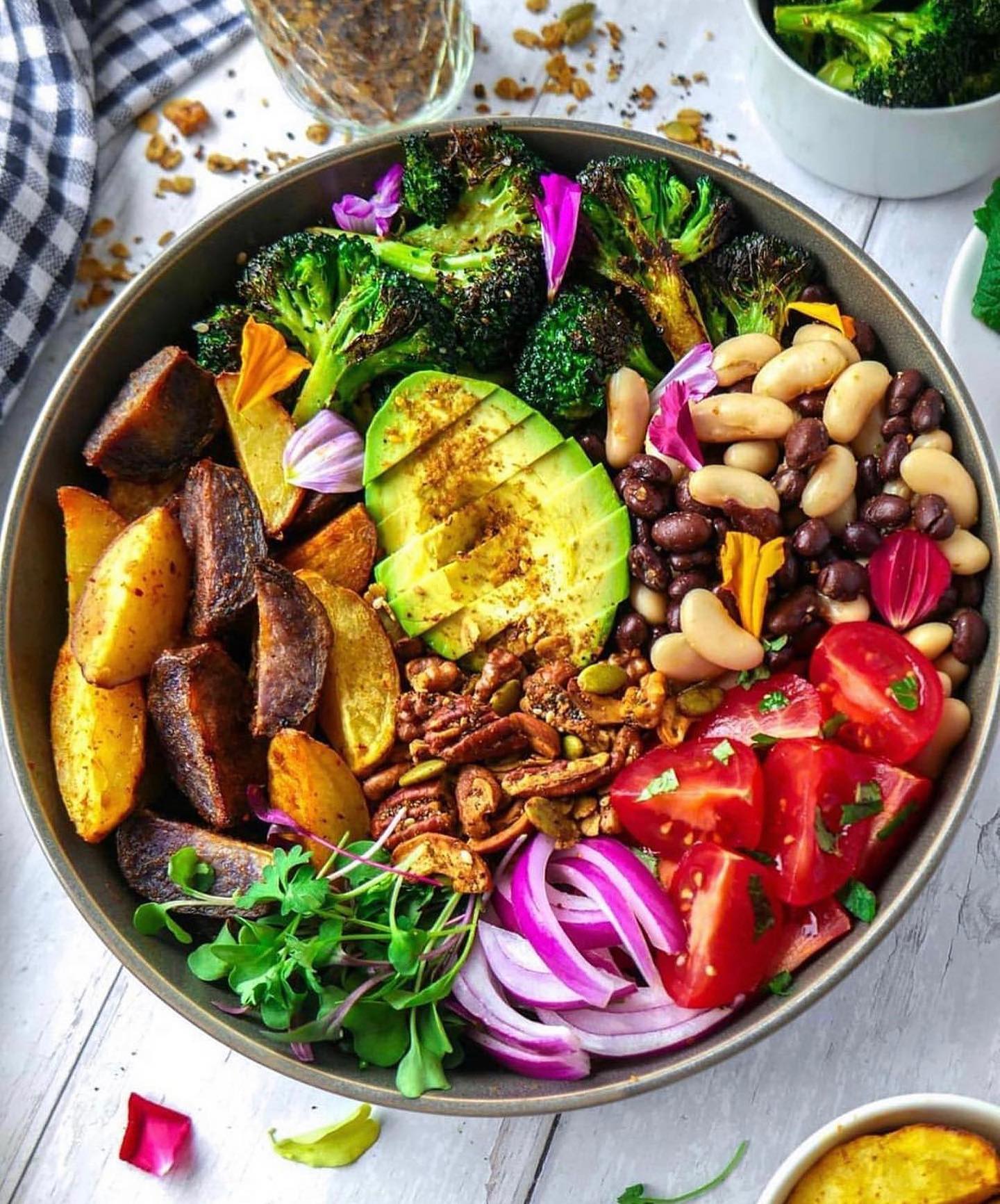 Buddha Bowl with Za'atar Granola and Harissa Potatoes