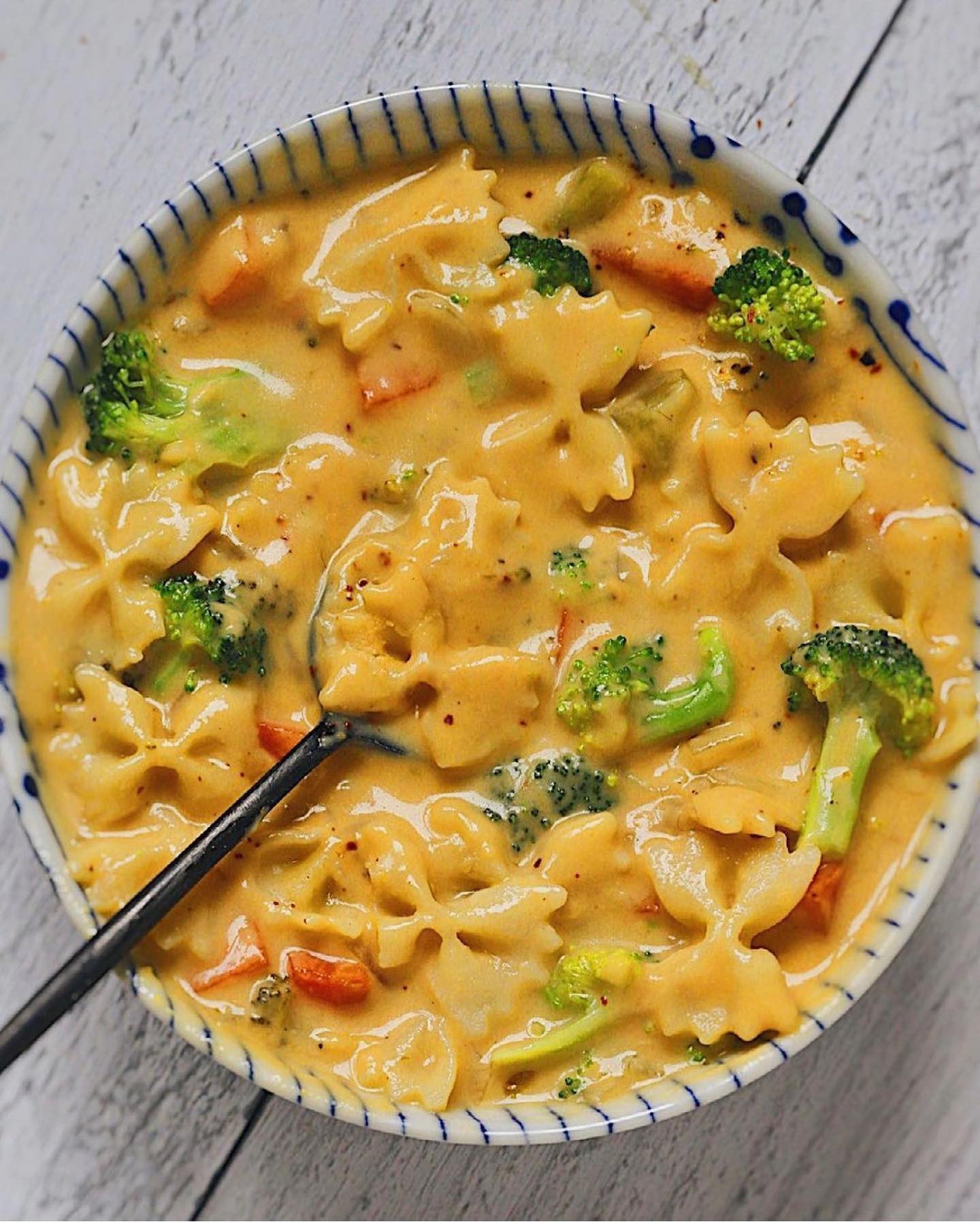 Veggie Mac and Cheese Chowder
