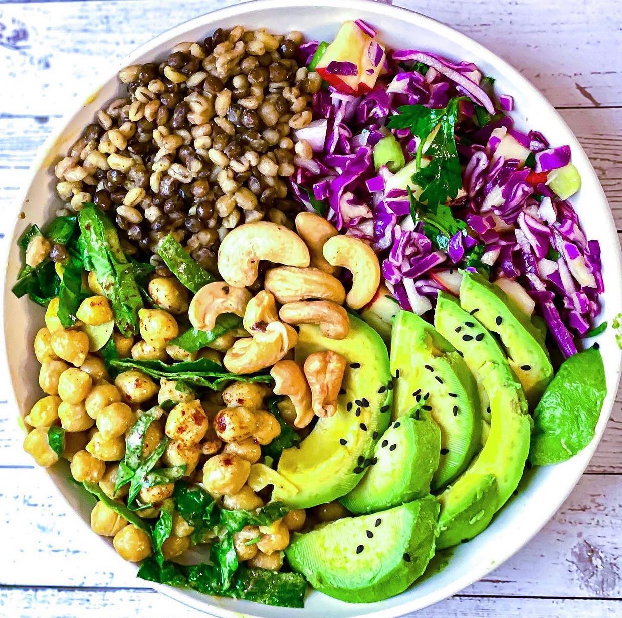 Lemony Chickpea and Spinach Bowl