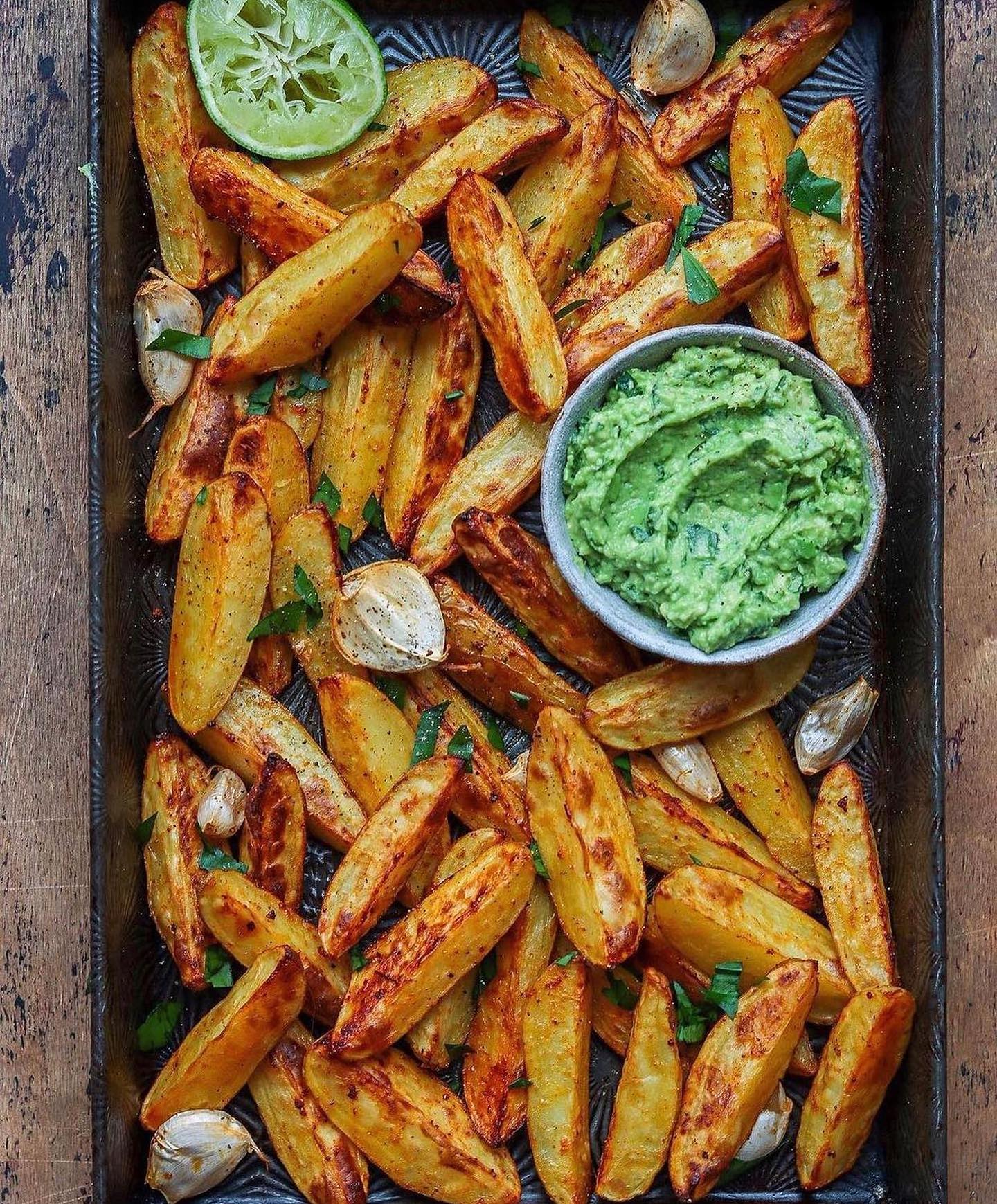 Spiced Potato Wedges with Guacamole