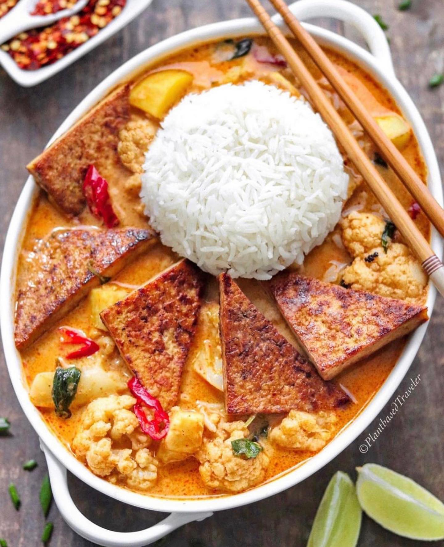 Red Cauliflower and Potato Curry with Tofu
