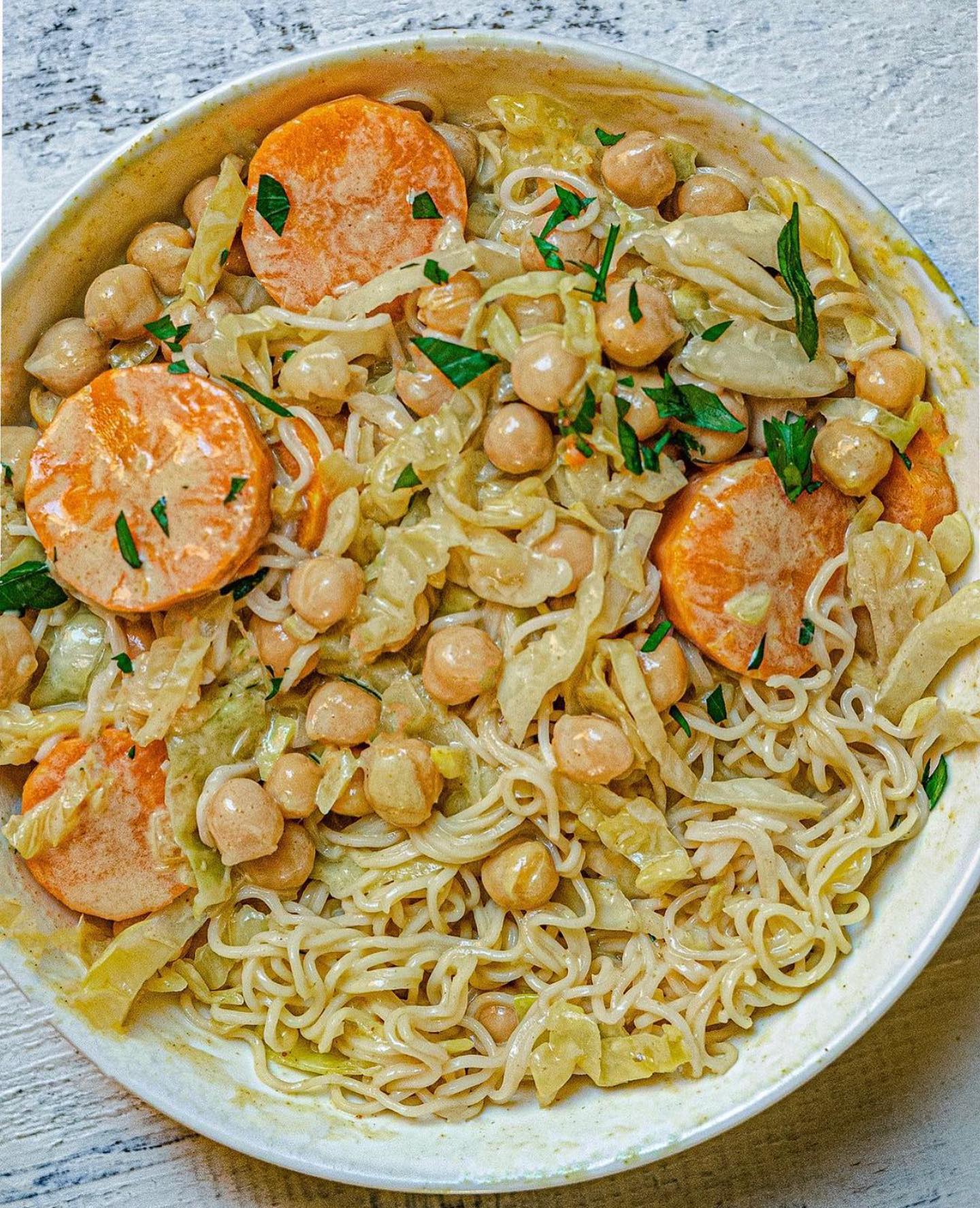 Simple Cabbage Chickpea Curry with Ramen