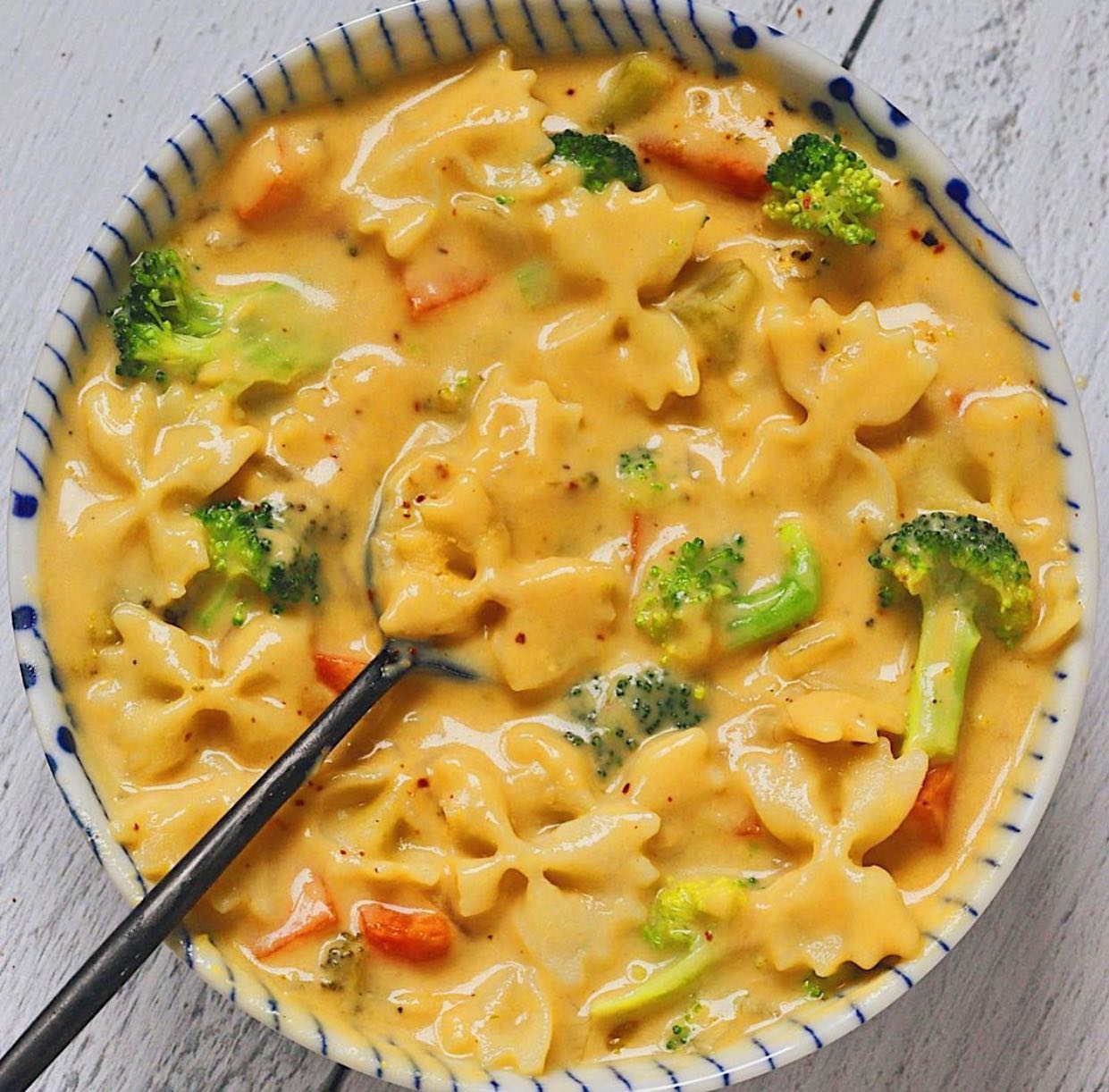 Veggie Mac and Cheese Chowder