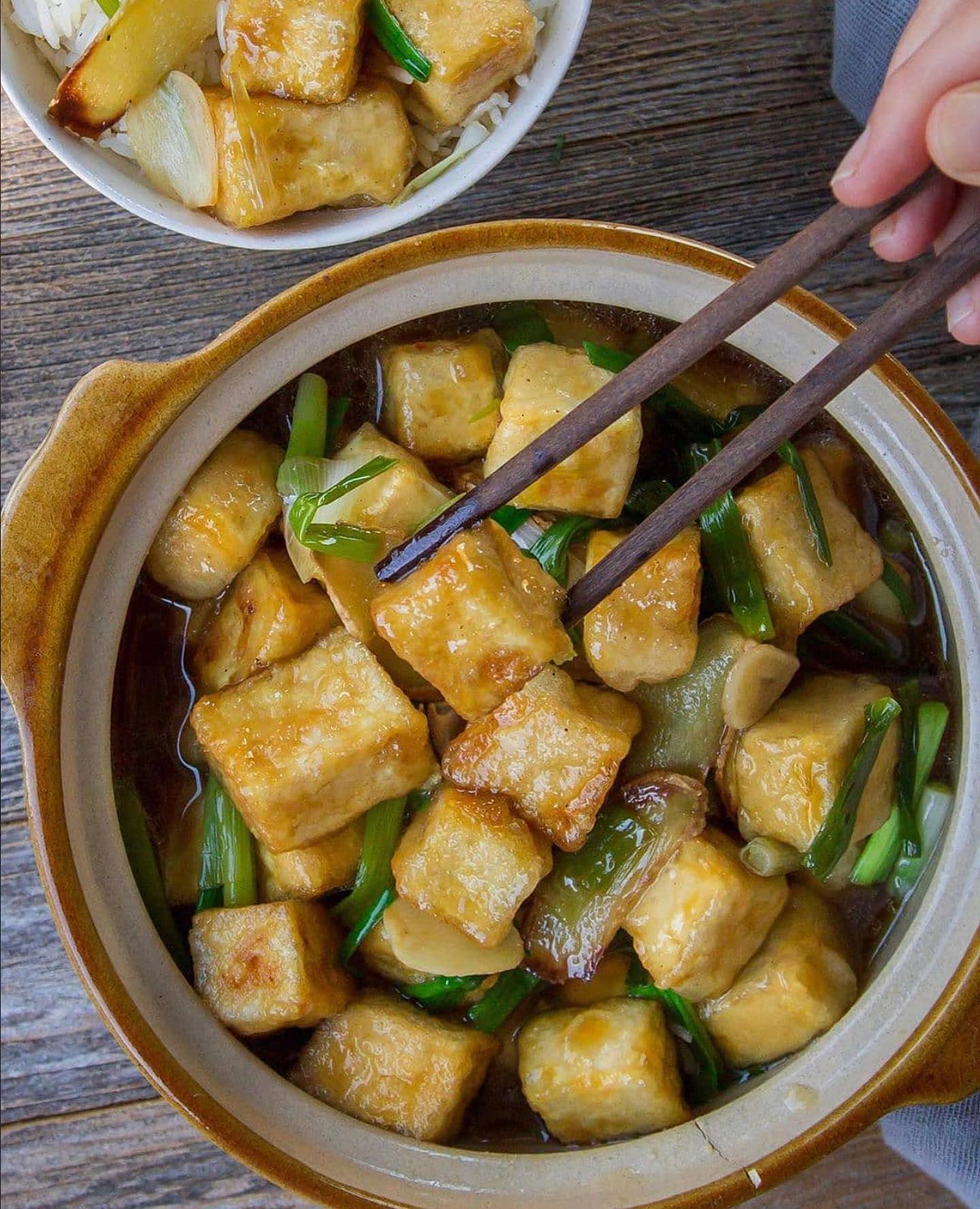 Ginger Scallion Braised Tofu