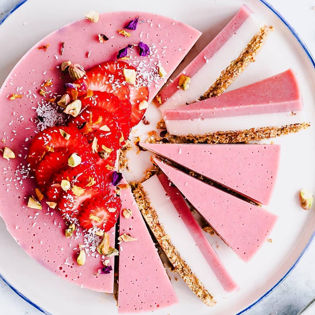 Vegan Vanilla Strawberry Panna Cotta Cake
