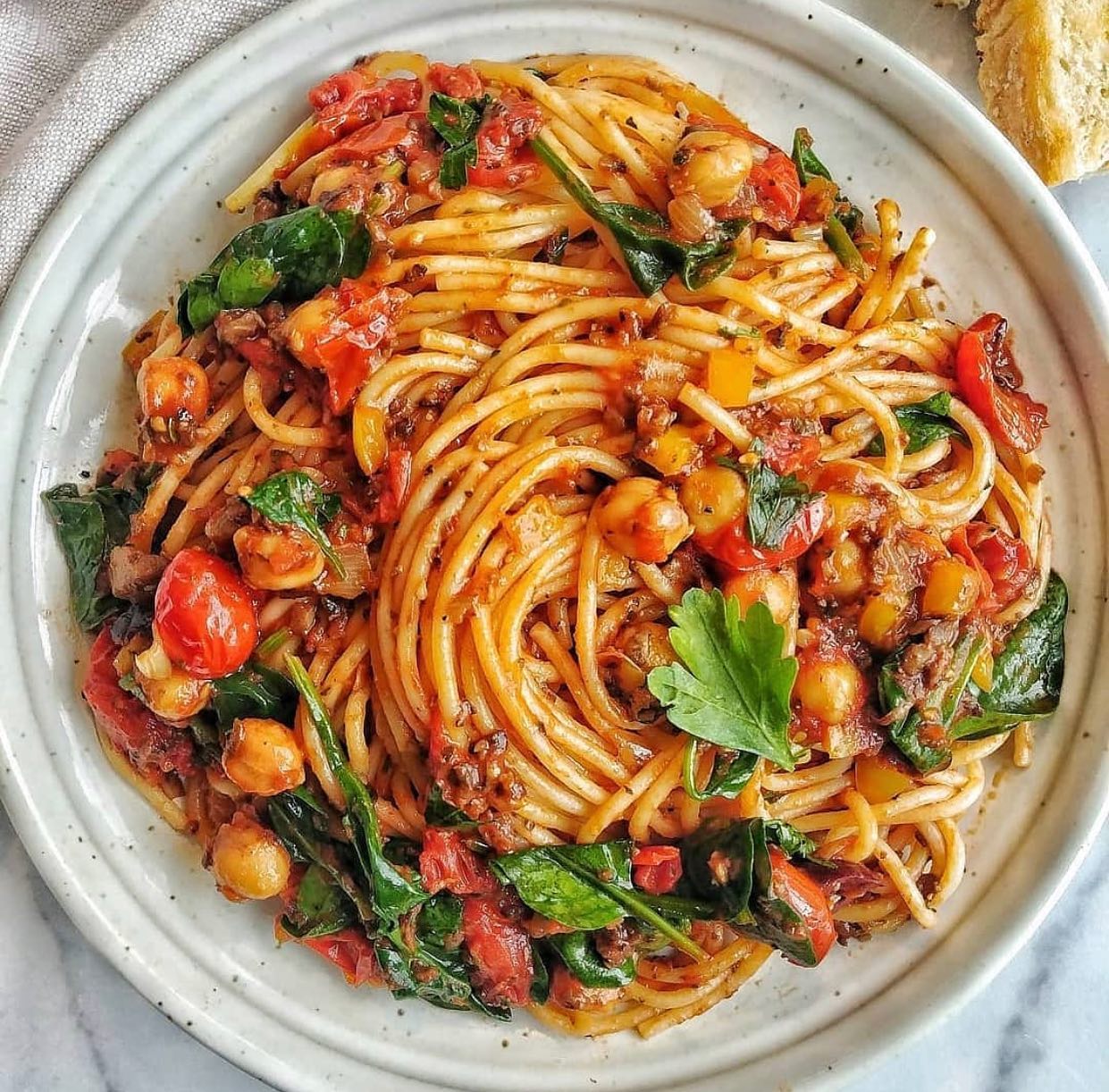 Roasted Tomato Spaghetti with Spinach and Chickpeas
