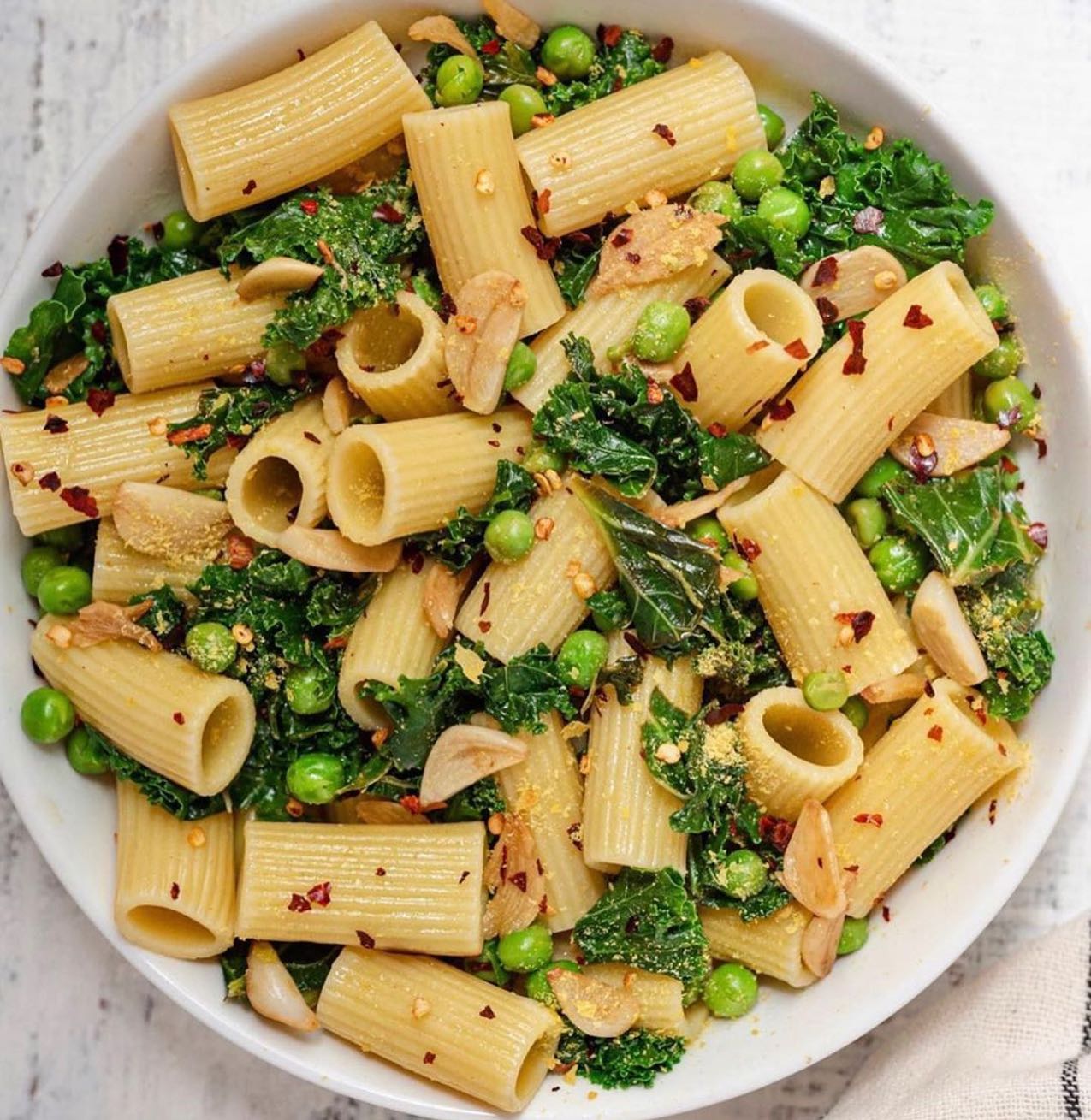 Spicy Garlicky Lemony Kale Pasta