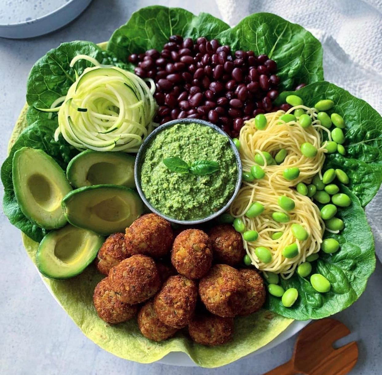 Oil-Free Spinach Basil Kale Pesto