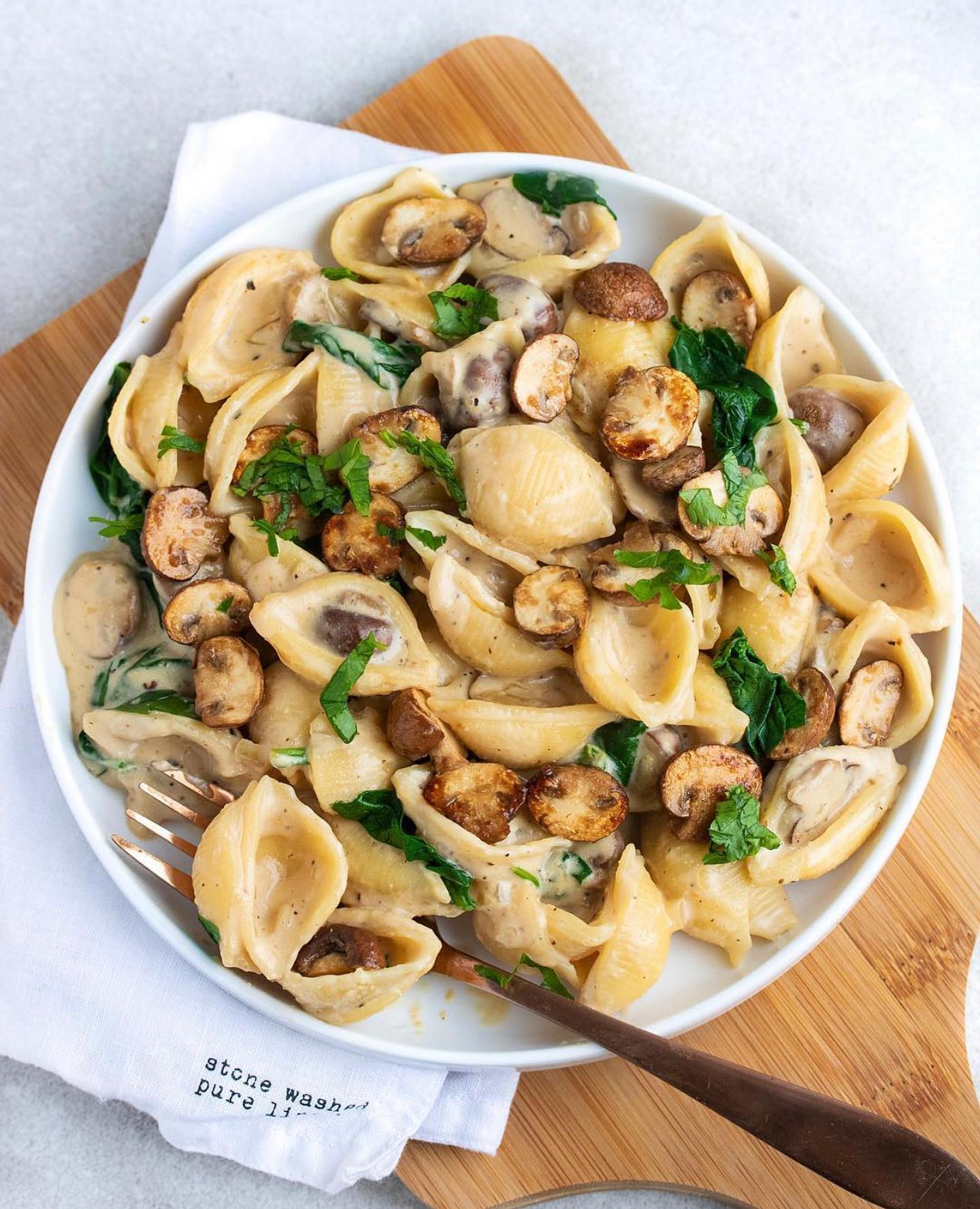 Vegan Mushroom Carbonara Pasta