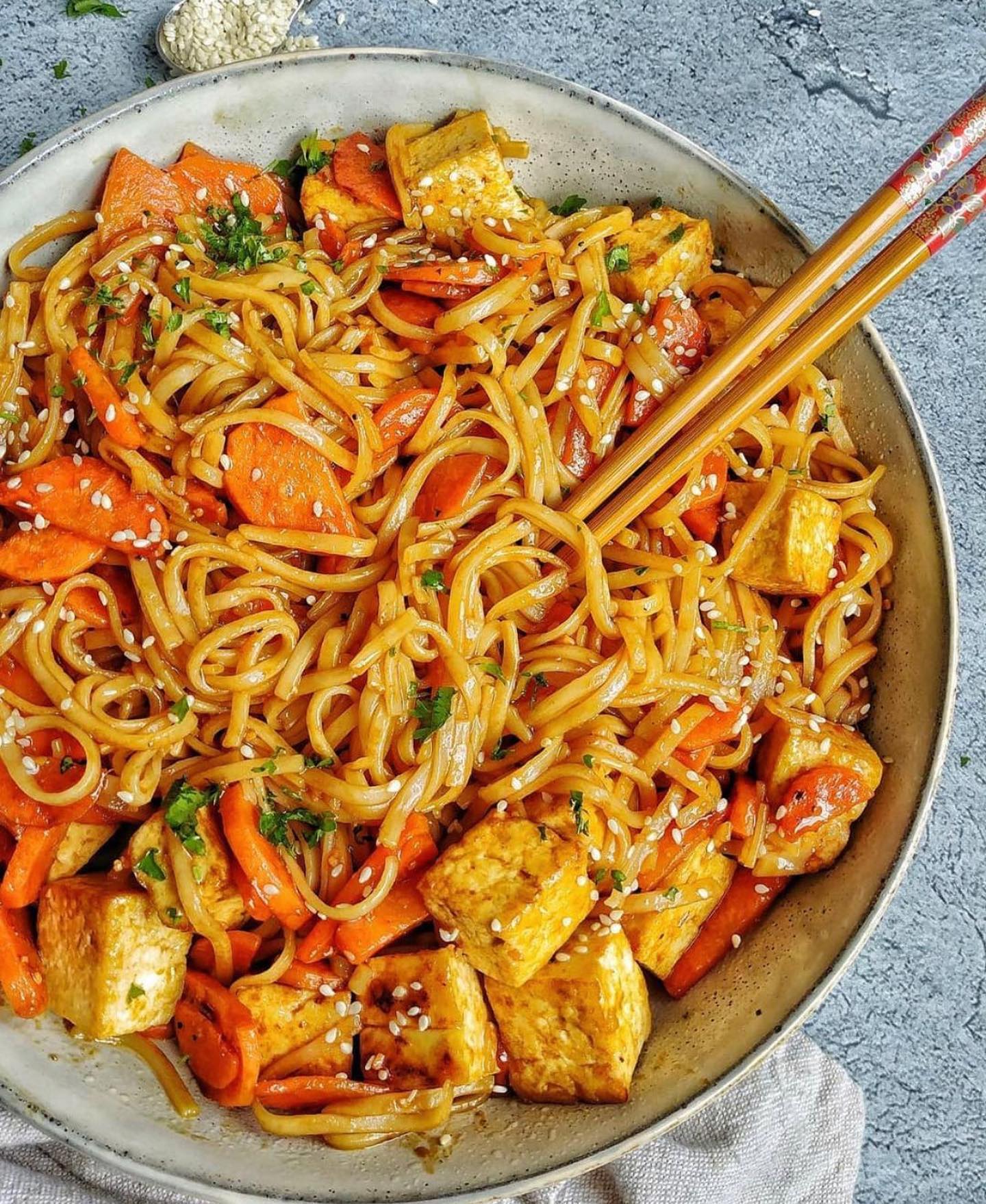 Stir Fry Noodles with Carrots and Tofu
