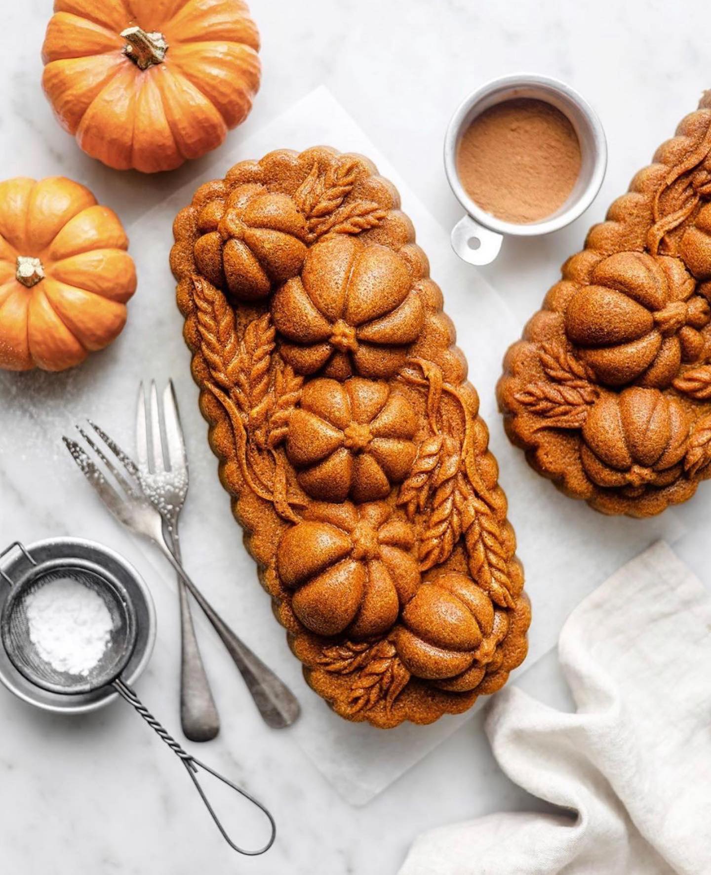 Easy Vegan Pumpkin Cake