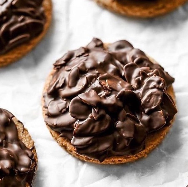 Vegan Chocolate Digestive Cookies
