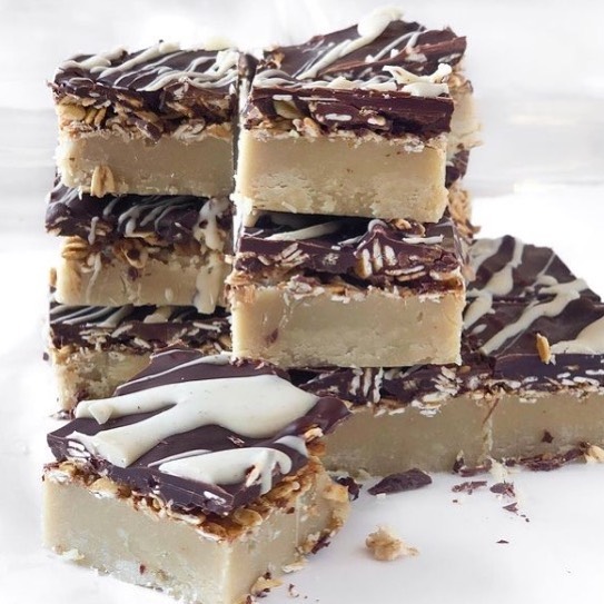 Chocolate Granola Fudge Bars