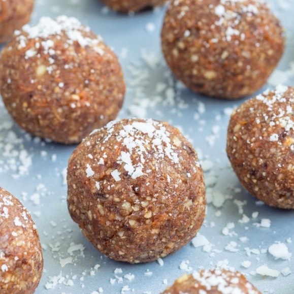 Pumpkin Spice Protein Bliss Balls