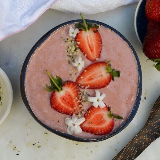 Strawberries and Baobab Smoothie