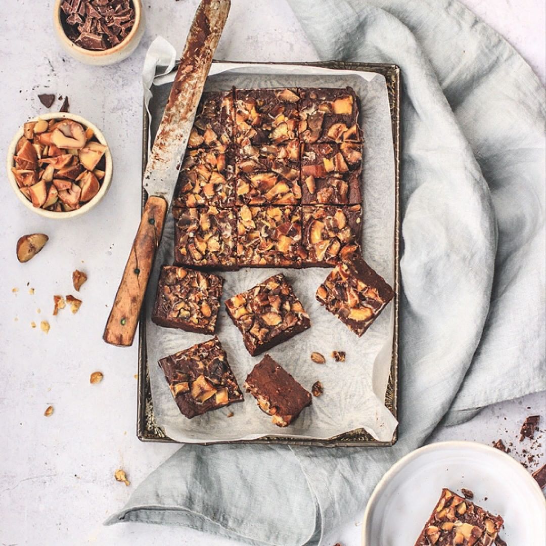 Homemade Vegan Fudge with Dark Chocolate and Chestnuts