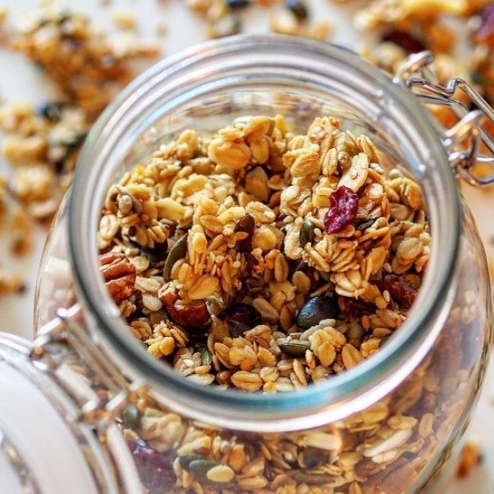 Homemade Granola with Oats and Seeds
