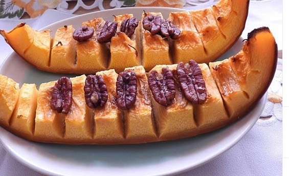 Roasted Pumpkin with Pecans and Maple Syrup