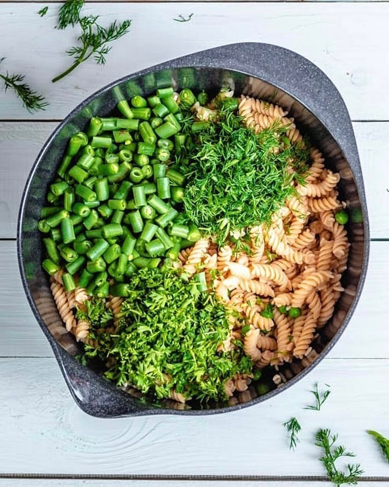 Herby Lemon Pasta Salad with Chickpea Pasta
