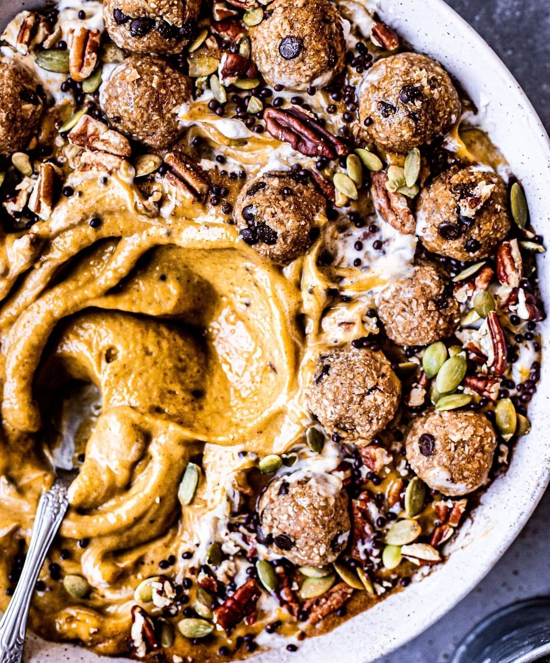 Pumpkin Pie Smoothie Bowl