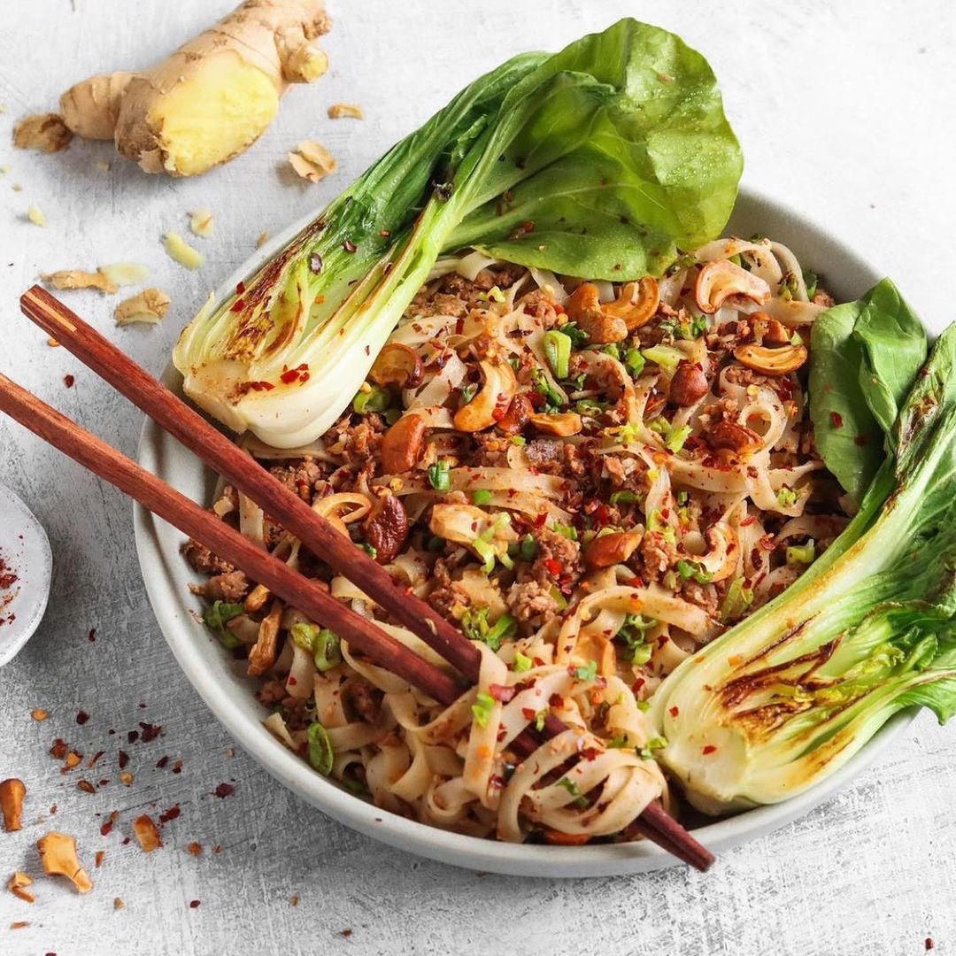 Garlic and Chilli Mince Noodles