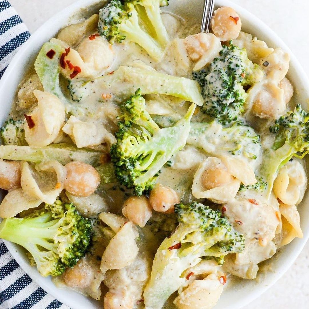 Creamy Broccoli and Chickpea Pasta