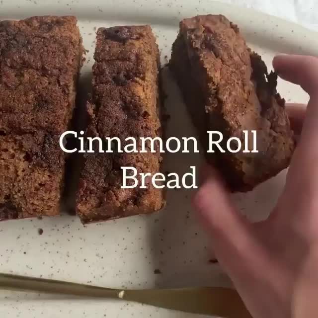 Vegan Cinnamon Roll Bread