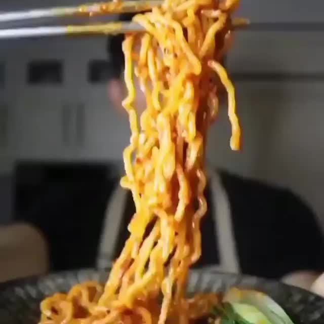 Taiwanese Style Dan Dan Noodles