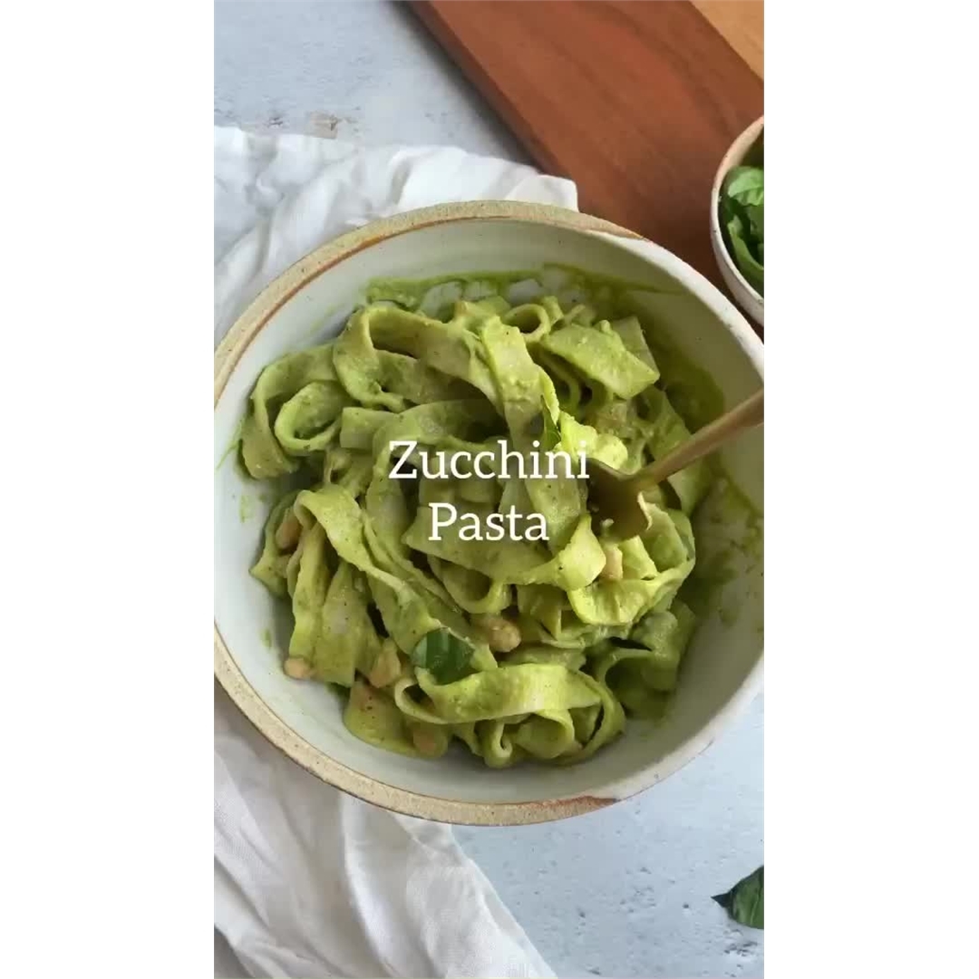 Vegan Zucchini Pasta with Creamy Sauce