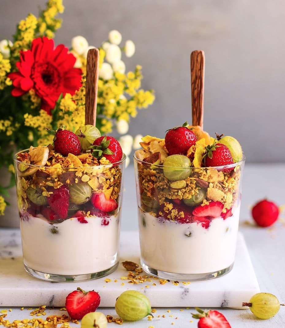 Vegan Breakfast Jars with Turmeric Granola