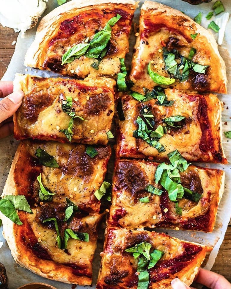 Easy Vegan Margherita Pizza