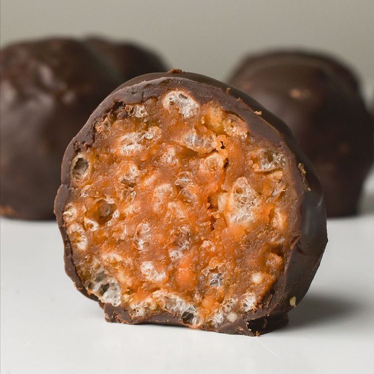Vegan Caramel Chocolate Rice Crispies Bonbons