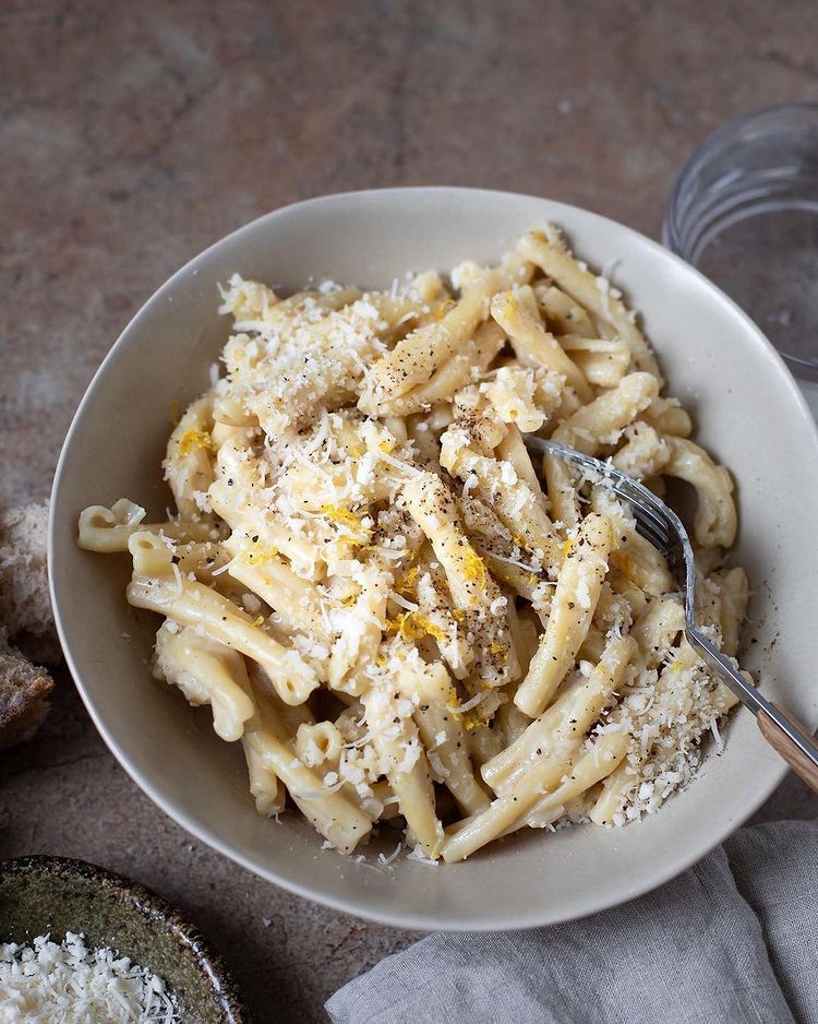 Creamy Lemon and Tahini Pasta