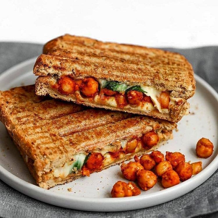 Spicy Chickpea Cheese Toasties