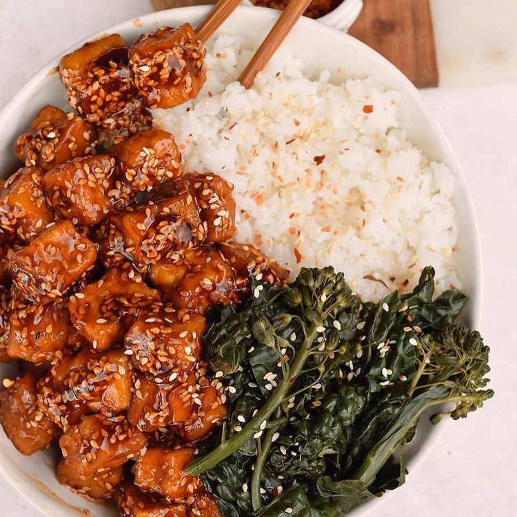 Sticky Sesame Crispy Tofu