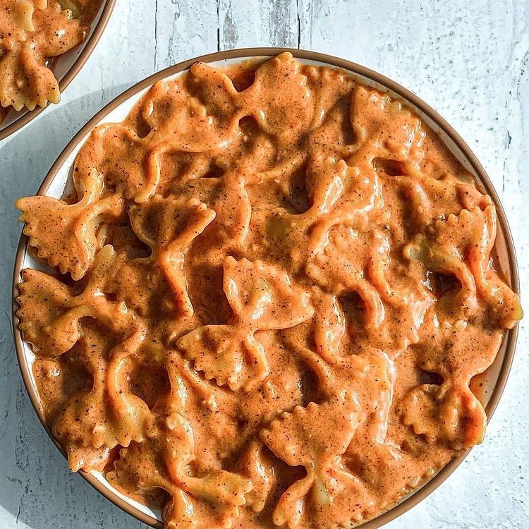 Vegan Creamy Tomato Farfalle Pasta