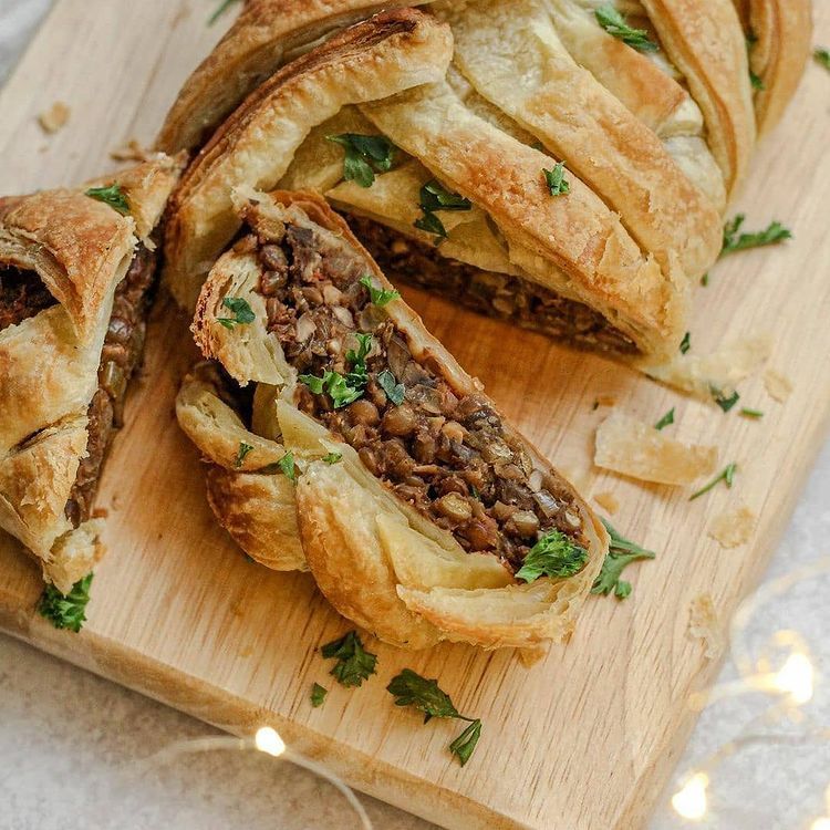 Vegan Lentil Vegetable Wellington