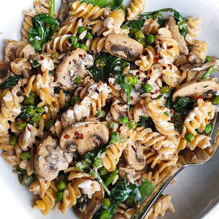 Creamy Vegan Pasta with Vegetables