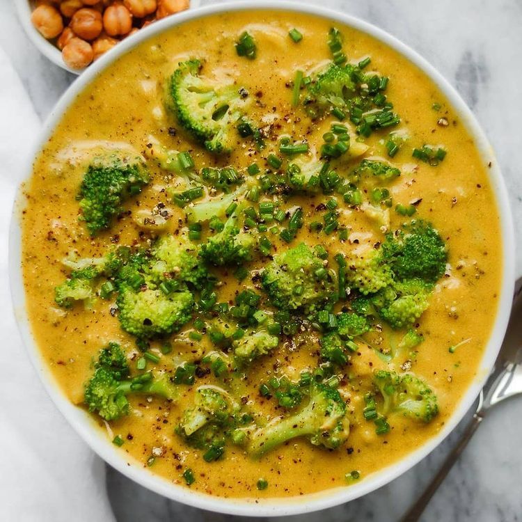 Vegan Broccoli Cheddar Soup