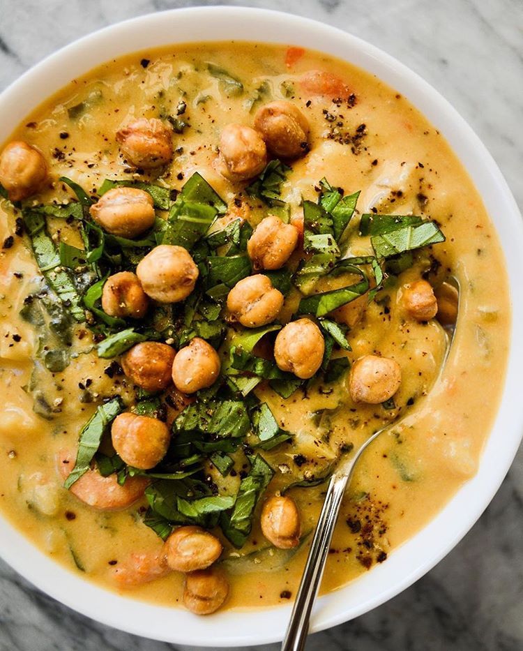 Creamy Vegan Potato Vegetable Soup