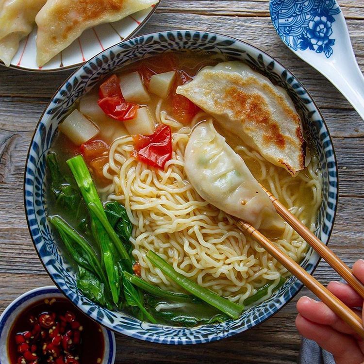Vegan Umami Dumpling Noodle Soup