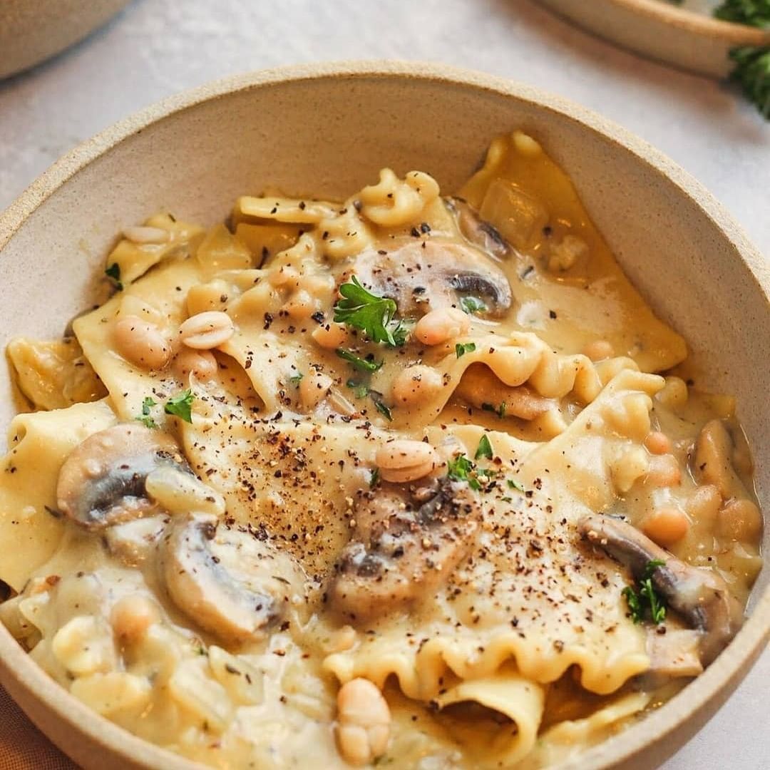 One-Pot Mushroom and White Bean Pasta