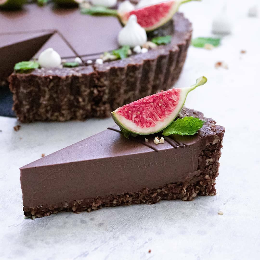 Vegan Chocolate and Fig No-Bake Tart