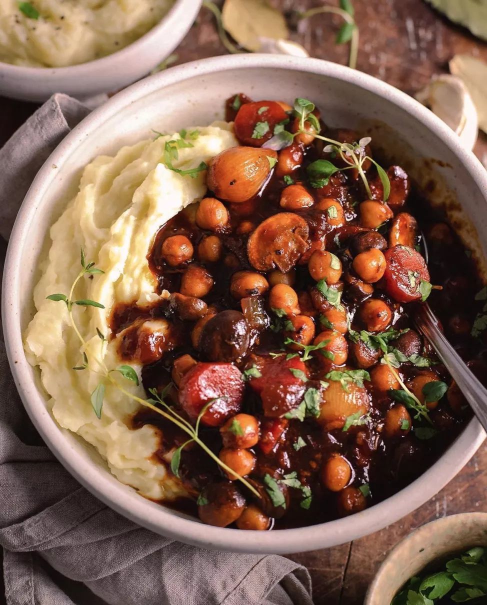Mushroom and Chickpea Bourguignon