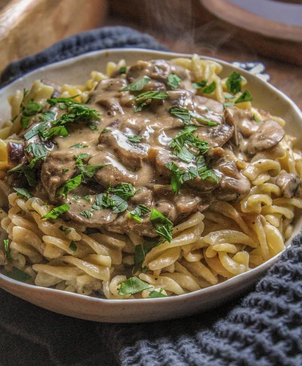 Easy Vegan Mushroom Stroganoff