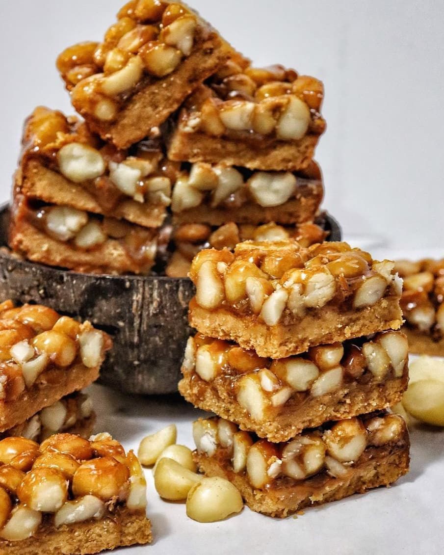 7-Ingredient Macadamia Caramel Slice