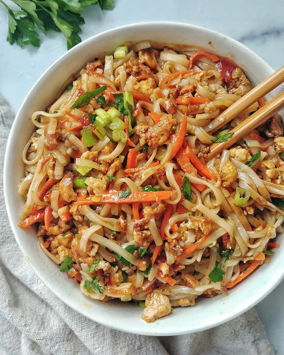 Rice Noodles with Tofu and Vegetables
