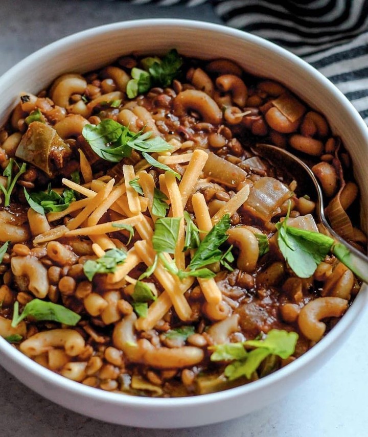 Quick Vegan Chili Mac