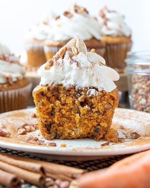 Vegan Carrot Cake Cupcakes